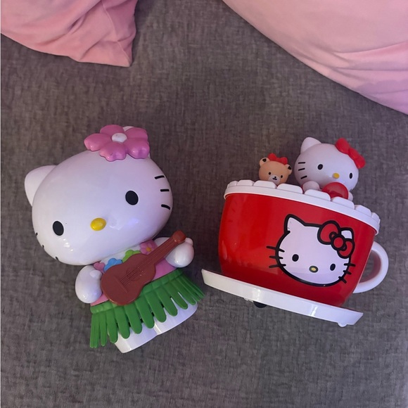 Hello Kitty - Picture 3 of 6